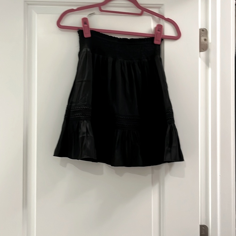 Black skirt perfect for nice occasions
